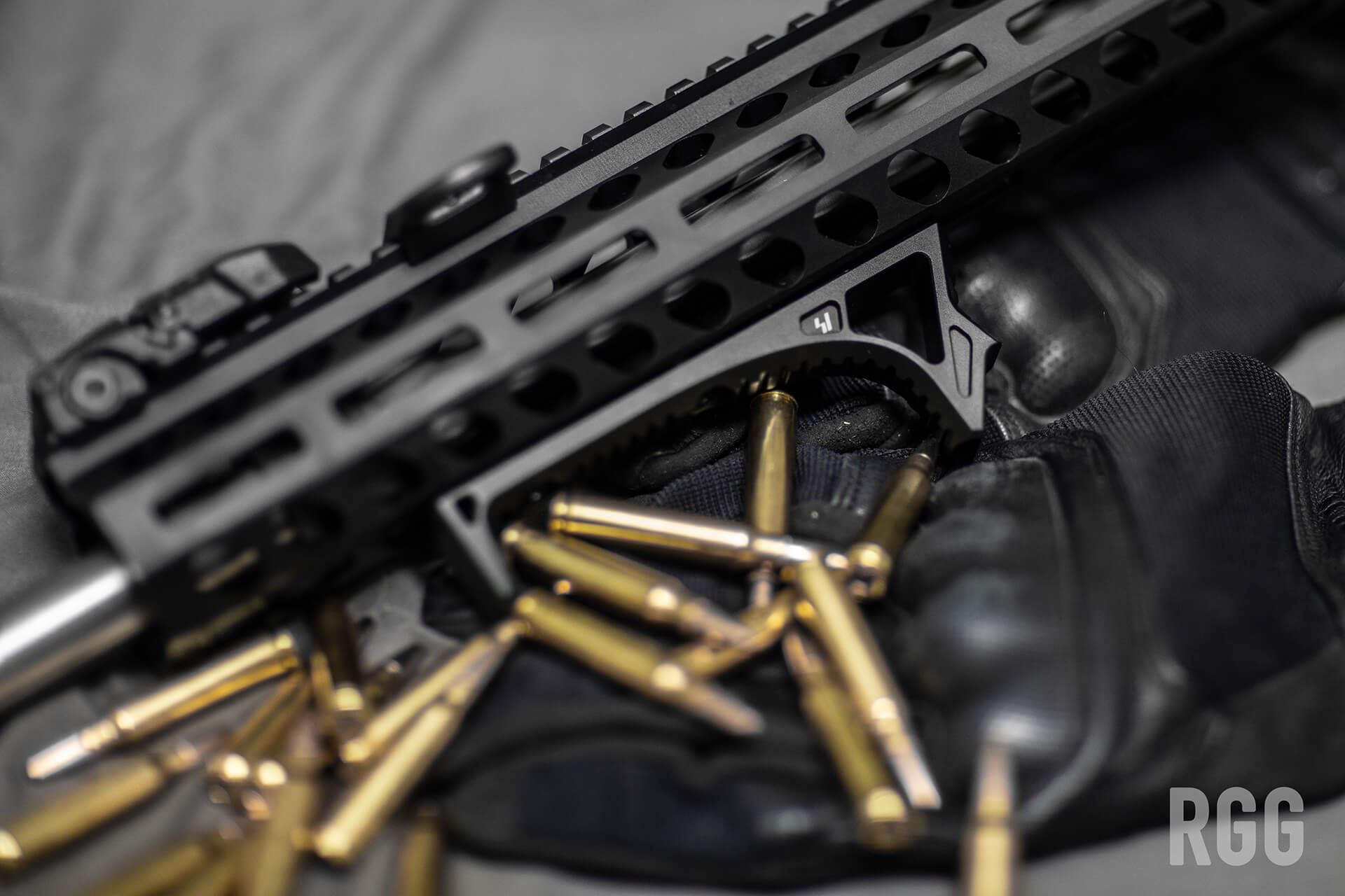 The Strike Industries SI Link Foregrip