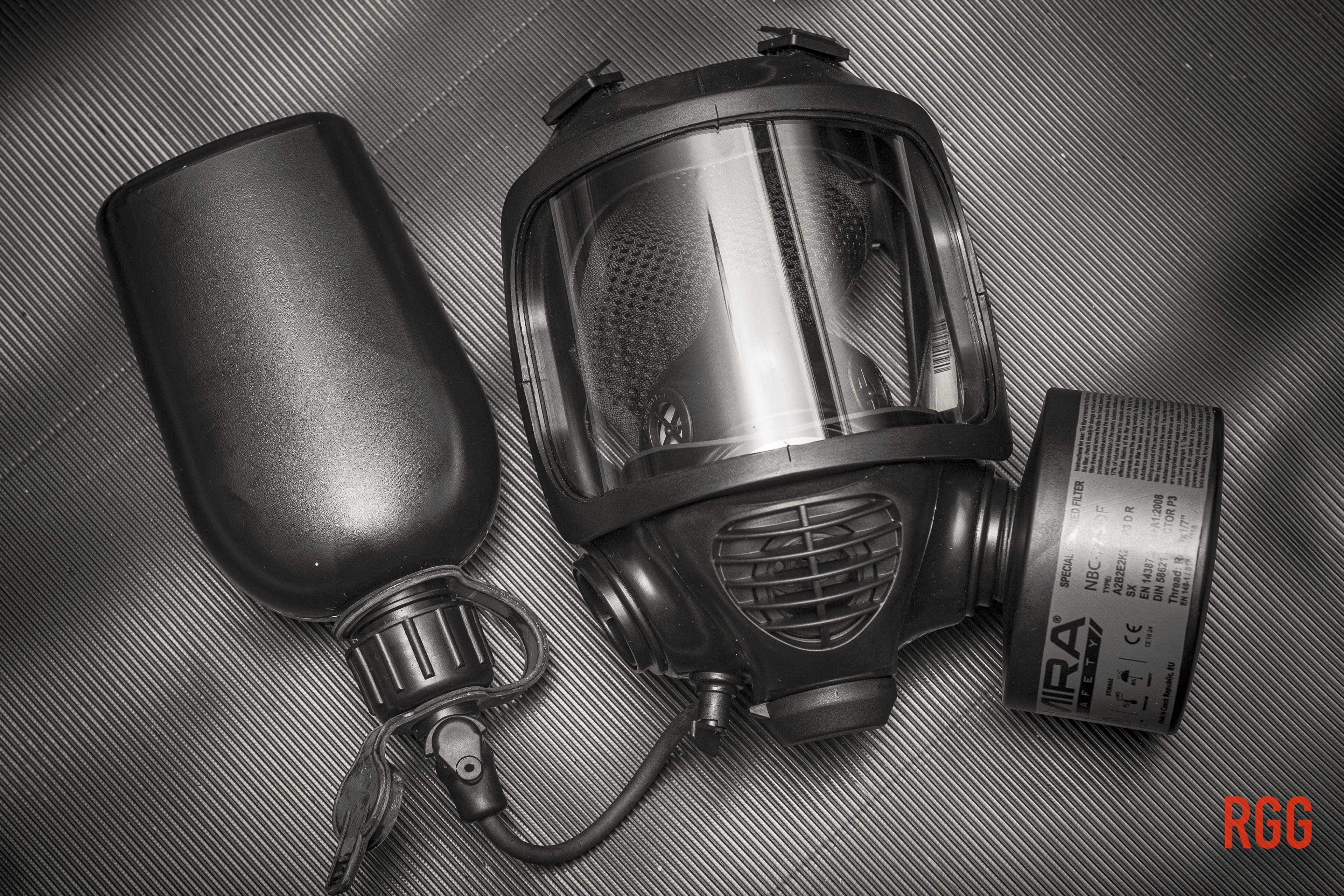 The MIRA Safety CM-6M Gas Mask and the included secure canteen.