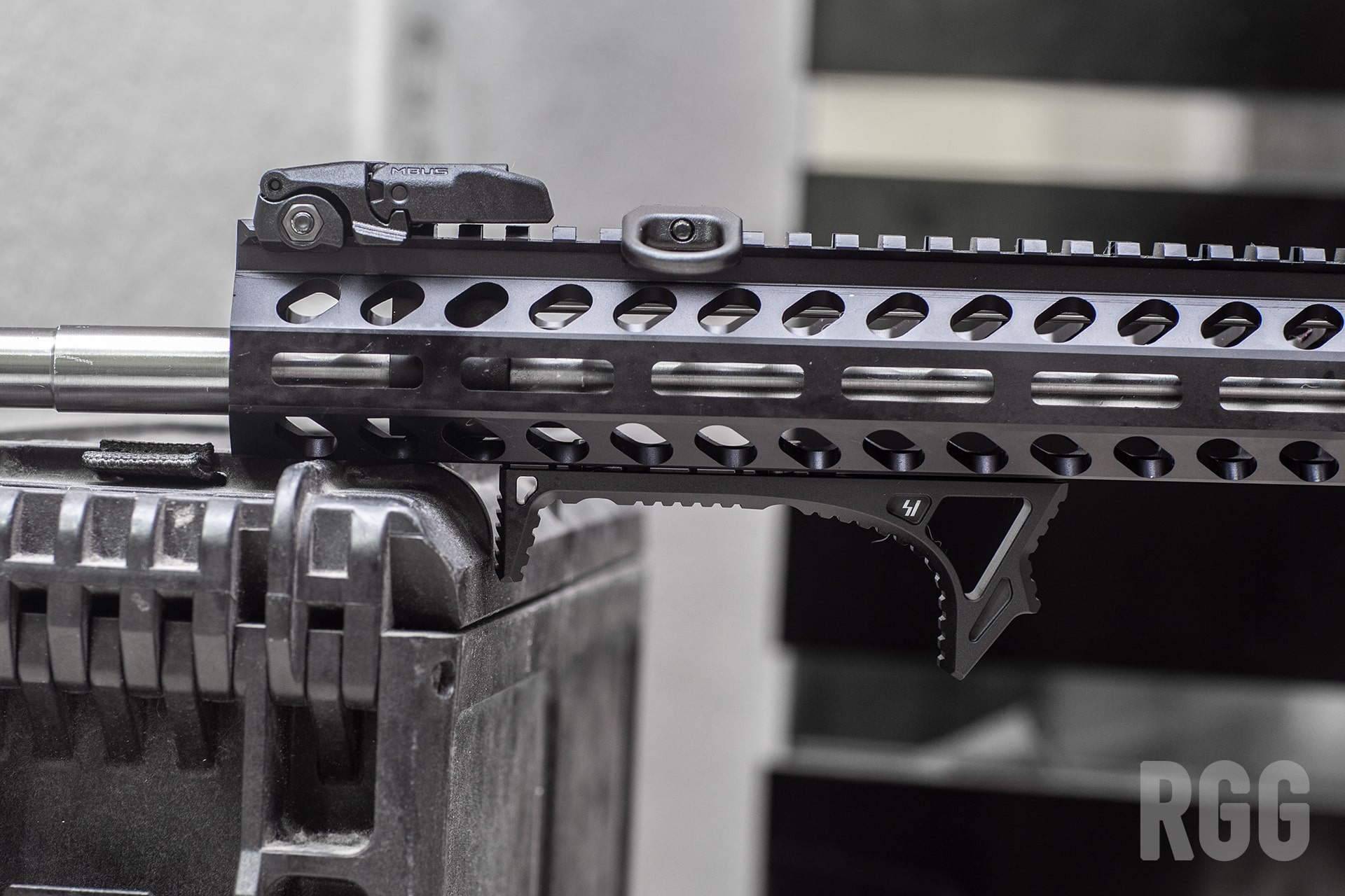 The Strike Industries SI Link Foregrip